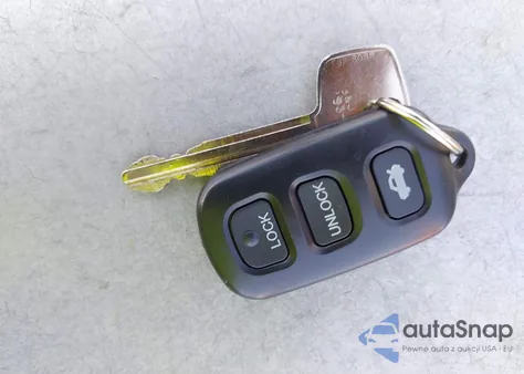 2004 Toyota Camry Le из США, поврежденный, VIN 4T1BE32K54U932098